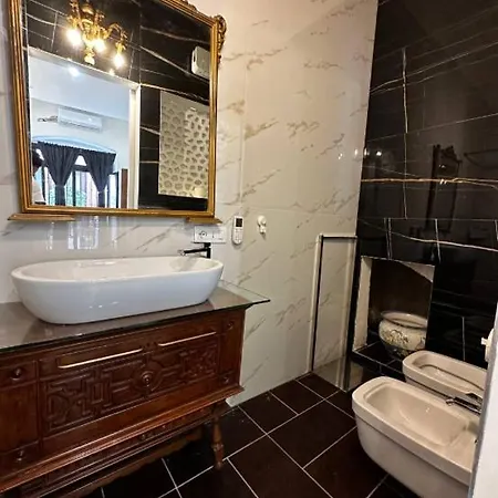 Enchanting In Old Town Bed & Breakfast